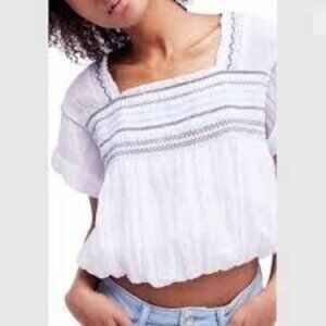 Free People‎ White Blue Square Neck Smocked Cropped Short Sleeve Boho Blo…
